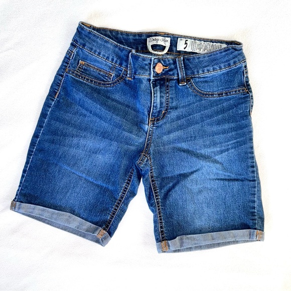 Indigo Rein Pants - Rollup cuffs Medium Wash Denim Shorts